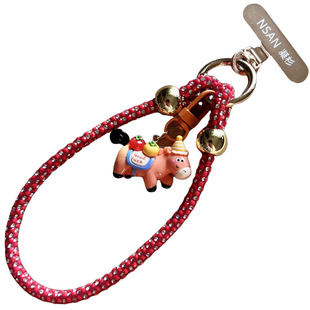 2026年马年红色精致闪钻手机挂绳链高端水钻满钻手提挂链腕带手链挂件彩钻女高级镶钻带垫片短款防丢超好看