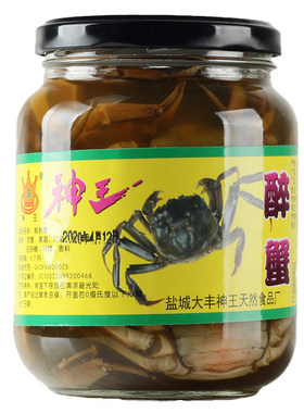 生吃海鲜酒呛大螃蟹5-6只