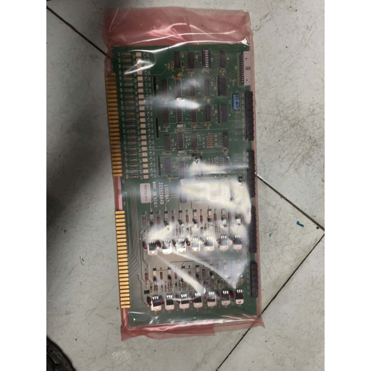 32552084B板卡原包装外面纸盒包装没有了两