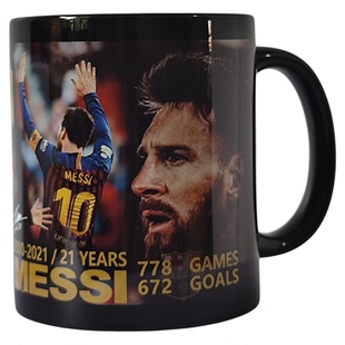 足球装饰梅西C罗纪念罗伊斯亚马尔卡卡周边托雷斯足球黑釉陶瓷杯