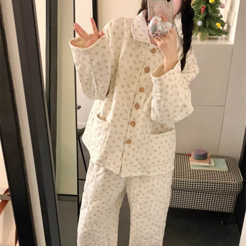 2025年冬季新款梅花夹层碎花小红甜美网家居服空气棉女套装风睡衣