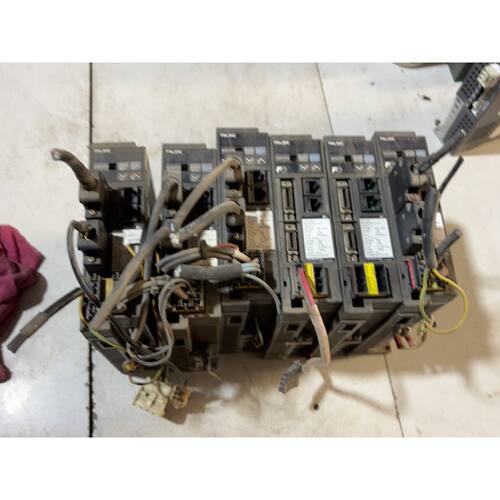 【请询价】富士400w伺服驱动器RYC401D3VVT2六台成色实