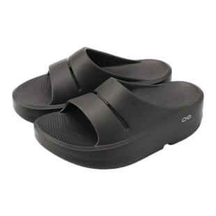 日本直邮OOFOS 凉鞋 OOmega OOahh 滑动凉鞋 厚底淋浴凉鞋 2024
