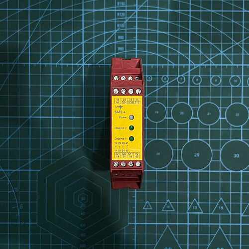 询价TIESE安全继电器 SAFE 4
