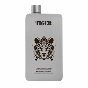 纯钛加厚旅行露营家用酒壶方形多功能复古酒具瓶装防渗漏酒不变味