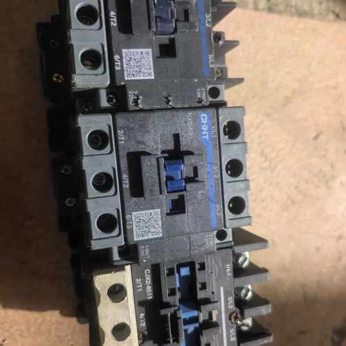 下单前咨询正泰CHNT NXC-40交流接触器，6511，带辅助触点。
