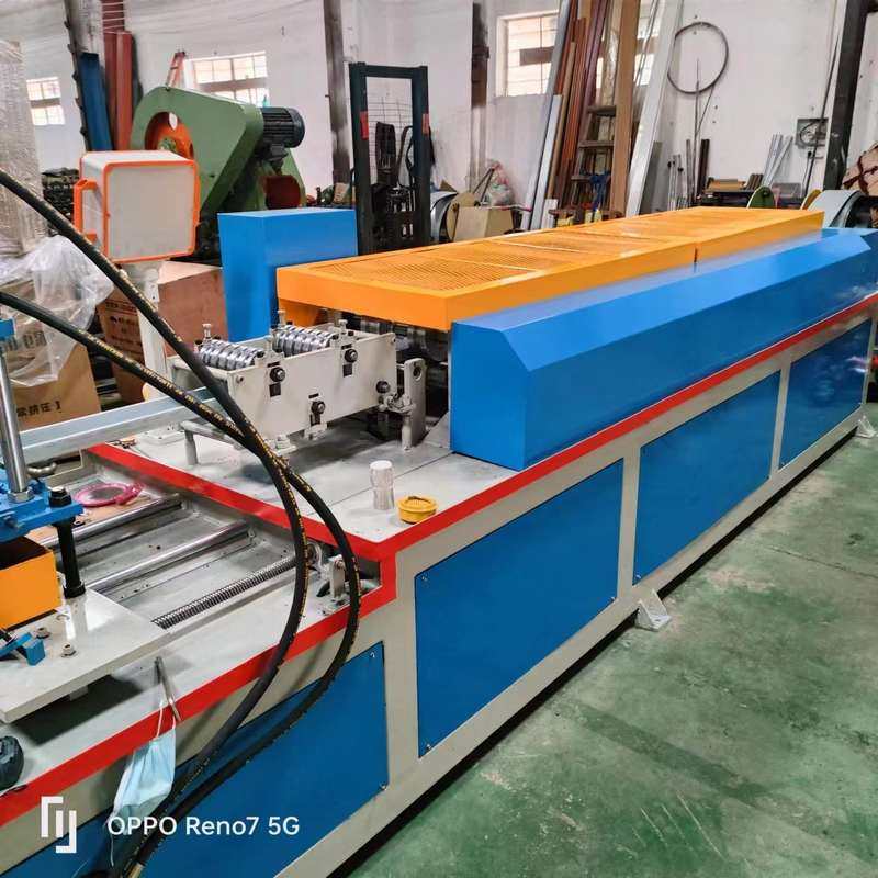 厂家直销各种型号长城板机农业大棚卷帘门长城板机