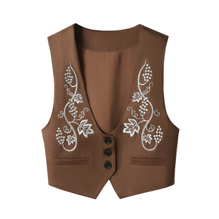 老钱度假风刺绣麂皮绒马甲背心女春夏高级感旅行度假叠穿坎肩上衣