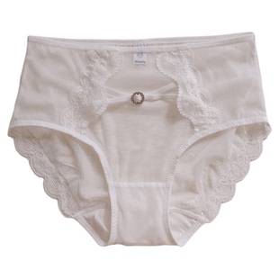 雾霭玫瑰梦~新款中高腰蕾丝内裤女大码钻扣性感透视轻熟系列