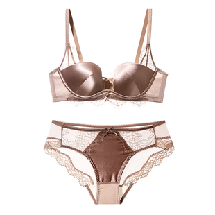 内衣女聚拢小胸显大深U性感纯欲文胸套装上托遮副乳防下垂胸罩冬