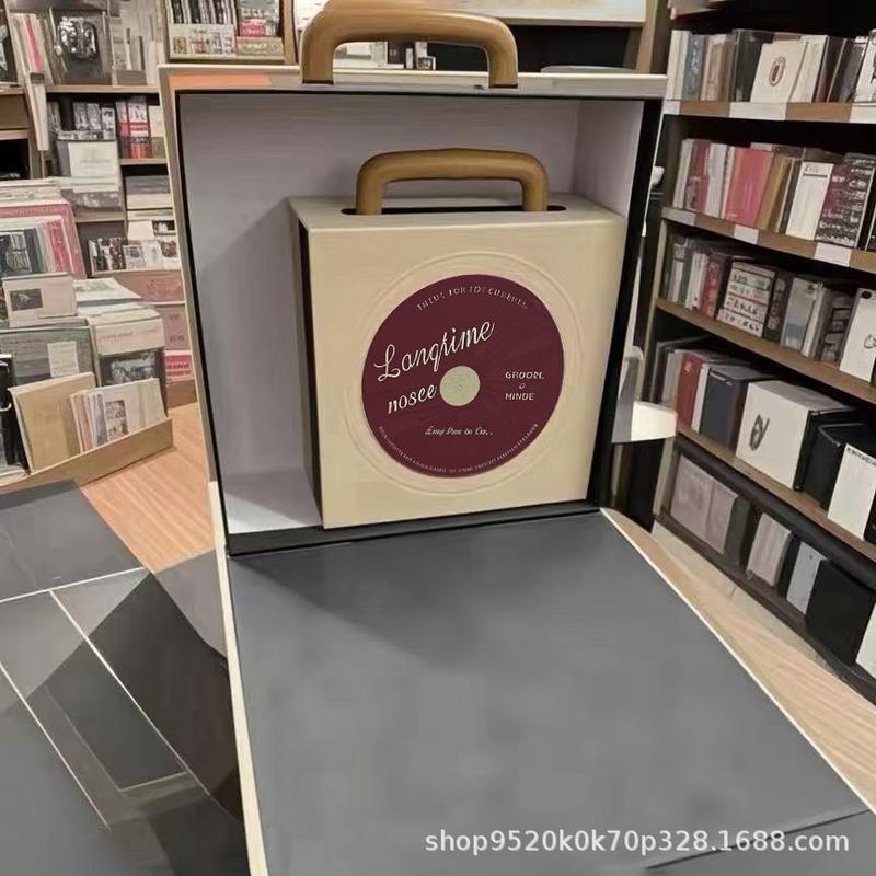 伴手礼盒空盒爱有礼盒礼盒伴娘结婚手提糖盒喜回响唱片大容量