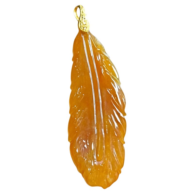 翠贵人18K冰糯红翡羽毛吉祥吊坠