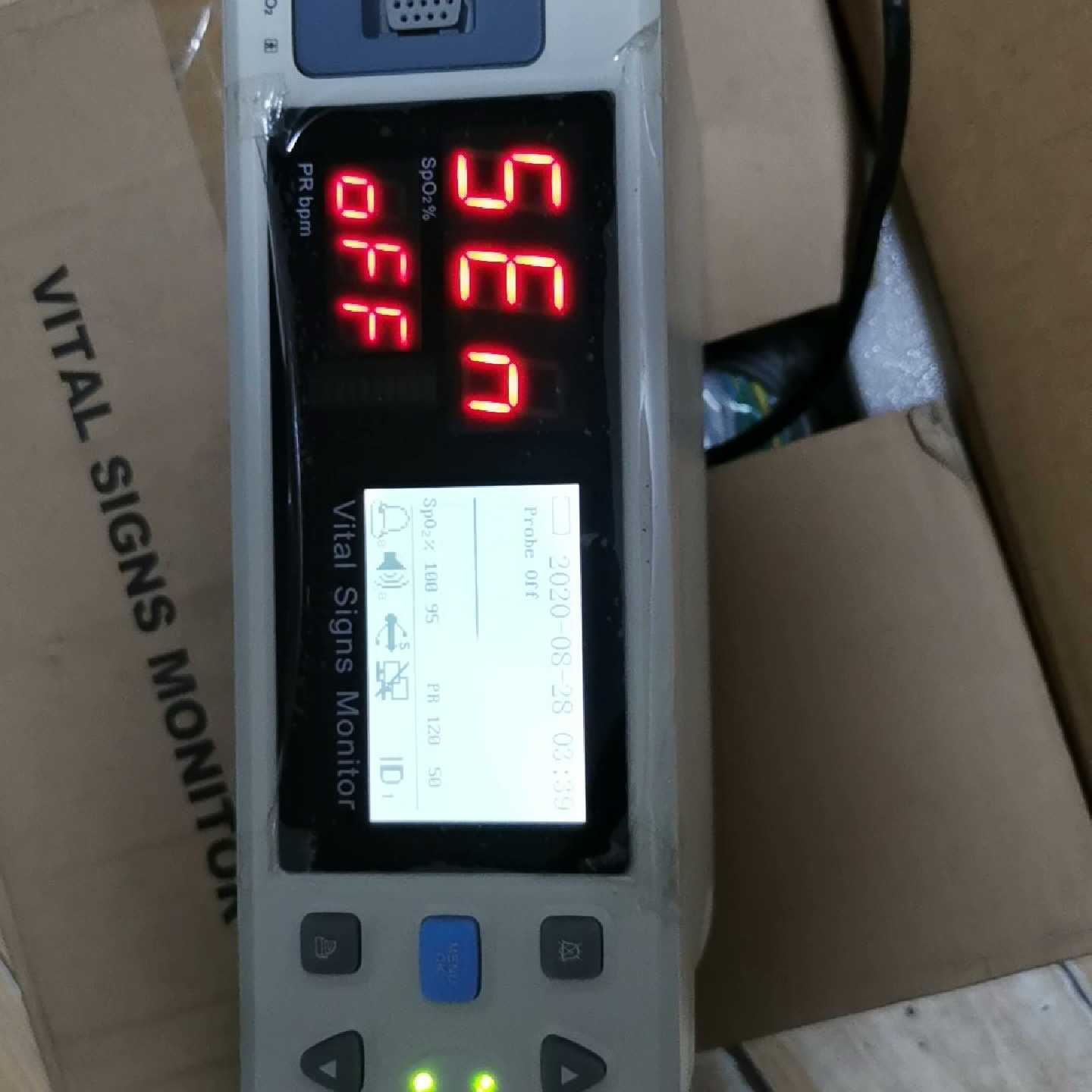 SpO2 血氧 传感器 测试 检测 模块  器。开机如图
