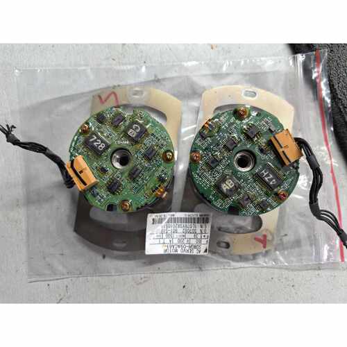 溢价-安川AC伺服电机编码器，型号SGMGH-09ACA61，