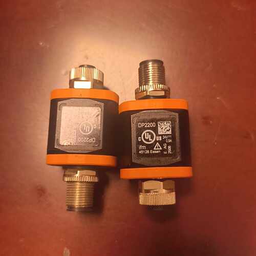 议价全新lFM易福门DP2200传感器全新实物看看维修