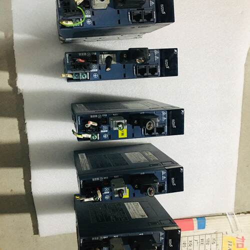 富士驱动器RYH201F5-VV2 200W电机GYS20—议价