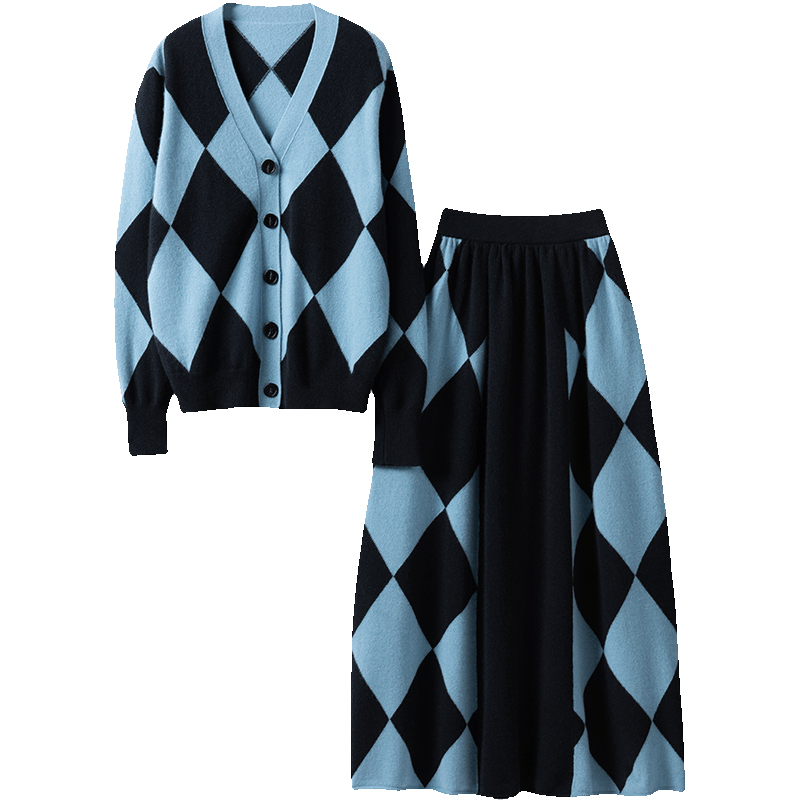 太哇塞了！满屏的气质！菱格提花V领羊绒开衫半身伞裙羊绒套装女