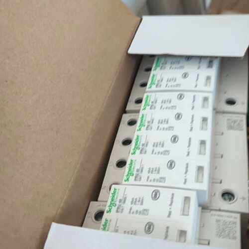 售前询价议价ipru40r二级浪涌保护器4P40KA。A9L040