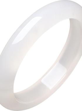 周六福白月光玉髓手镯