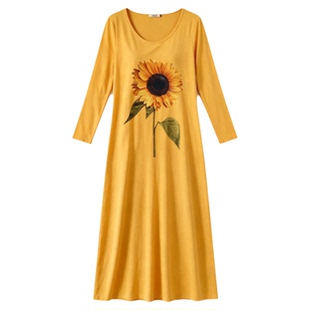 A lady's side forked long-sleeved dress 侧边开叉长袖连衣裙女