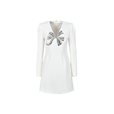 白镶钻蝴蝶结V领连衣裙