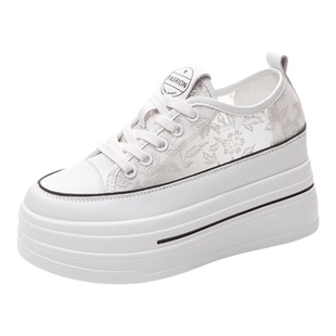 真皮小白鞋2026春夏新款内增高8.5cm厚底板鞋小码女单鞋网面透气