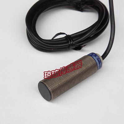 议价法国原厂拆机货XS1M18MB230电感式接近开关传感器MA250
