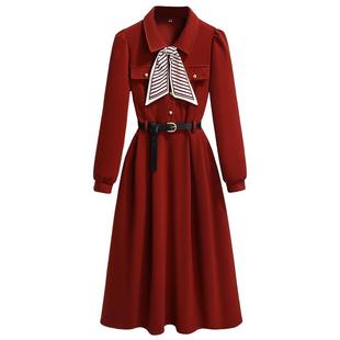 红色磨毛长袖连衣裙女2025秋季新款轻奢高级感收腰a字衬衫长裙子