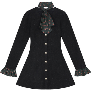 妖精的口袋亮丝赫本风针织连衣裙女2025冬新款气质小黑裙新年穿搭