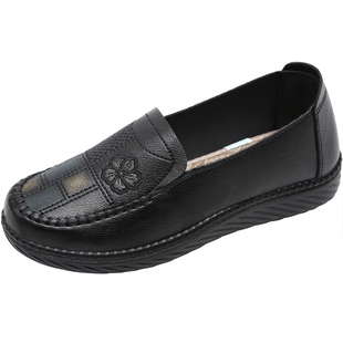 老北京布鞋女新款鞋子奶奶鞋软底防滑中老年舒适不累脚妈妈鞋