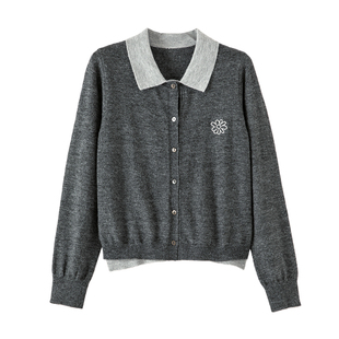 晚白2026春季新款格雷灰假两件短款翻领毛衣miu系针织衫女上衣