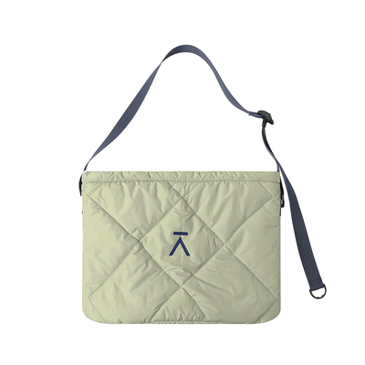 巨好看户外绗棉实用柜斜挎包轻量