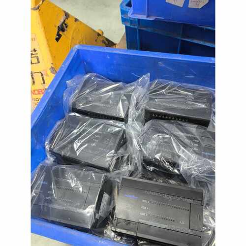 议价韩国LS产电PLC，型号K7M-DRT30U，拆机实物拍摄。