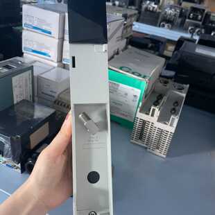 议价施耐德 140CRA93100 功能正常，包好包邮维修
