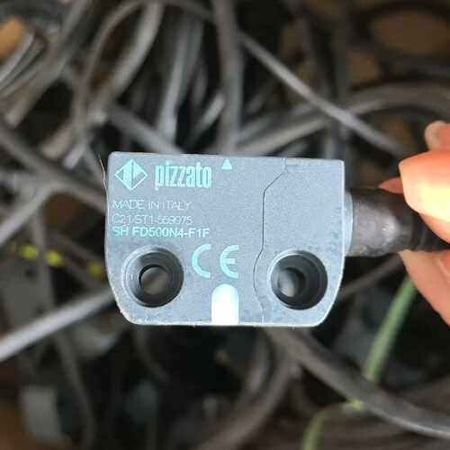 pizzato皮扎特安全开关安全传感器 SH FD500N4，议价商品