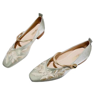 国风新中式方头绣花低跟粗跟单鞋软底软面旗袍鞋复古刺绣绸缎女鞋