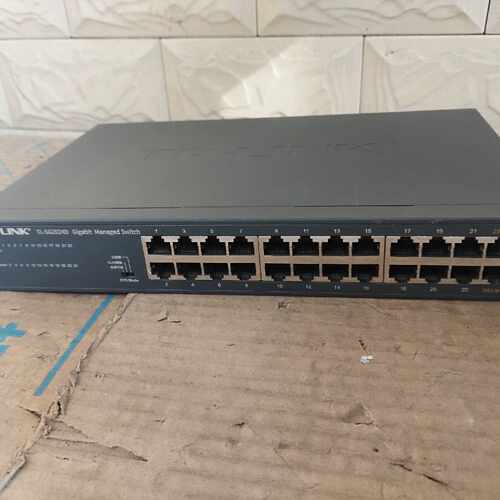 议价pcdn tp-sg2024  24口web网管VLAN汇聚交换机正常使用