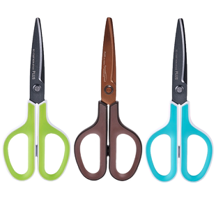 日本PLUS普乐士剪刀学生剪子儿童手工剪刀小带保护套家用涂氟镀钛涂层防粘便携厨房办公用品文具