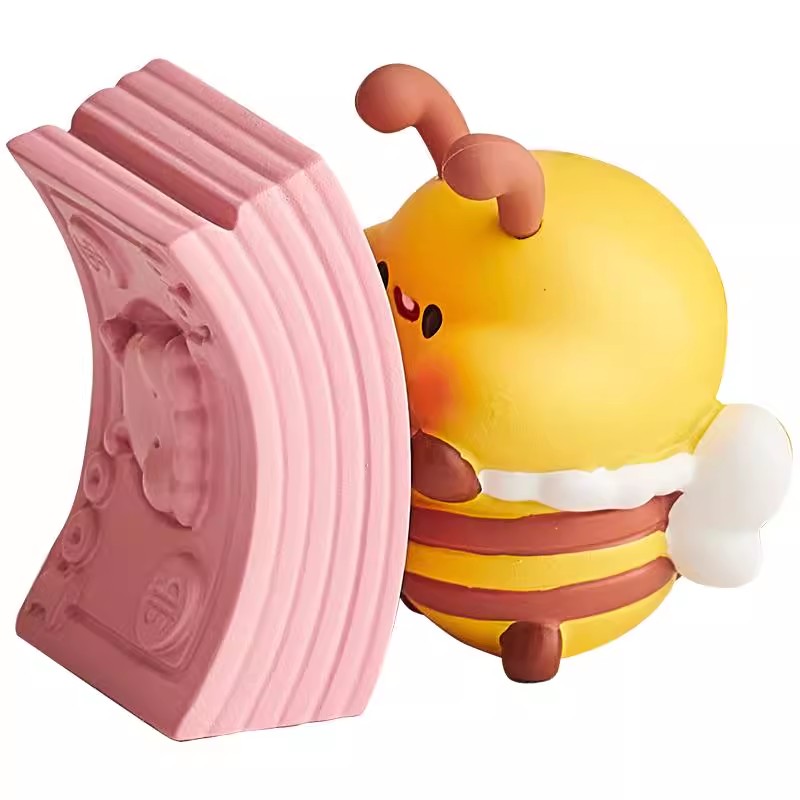 创意卡通可爱蜜蜂bee摆件办公室工位桌面装饰品电脑情绪稳定神器