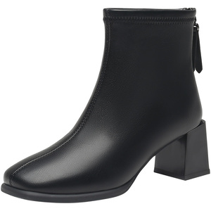 大东女靴2025冬季新款时尚粗跟女短靴高跟方头后拉链加绒保暖女鞋