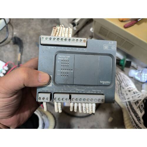 议价TM200C16R，拆机回来的，，能通电如图，其它
