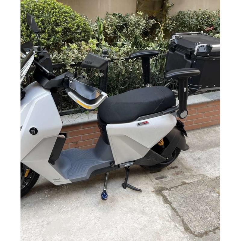 适用九号电动车E系N系M系改装配件后座升降折叠儿童舒适安全扶手