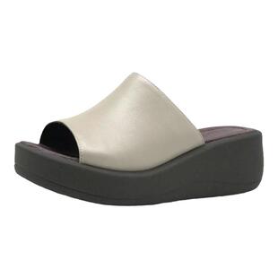 一席之地新款夏季真皮宽底平跟休闲露趾简约一脚蹬拖鞋舒软底宽脚