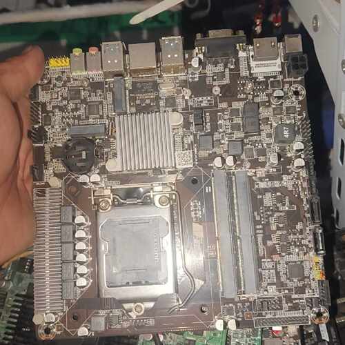 b365D4 ITX主板，原装拆机，支持DDR4内存，115