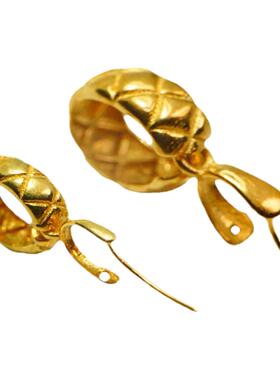复古风18K金扣头菱格纹