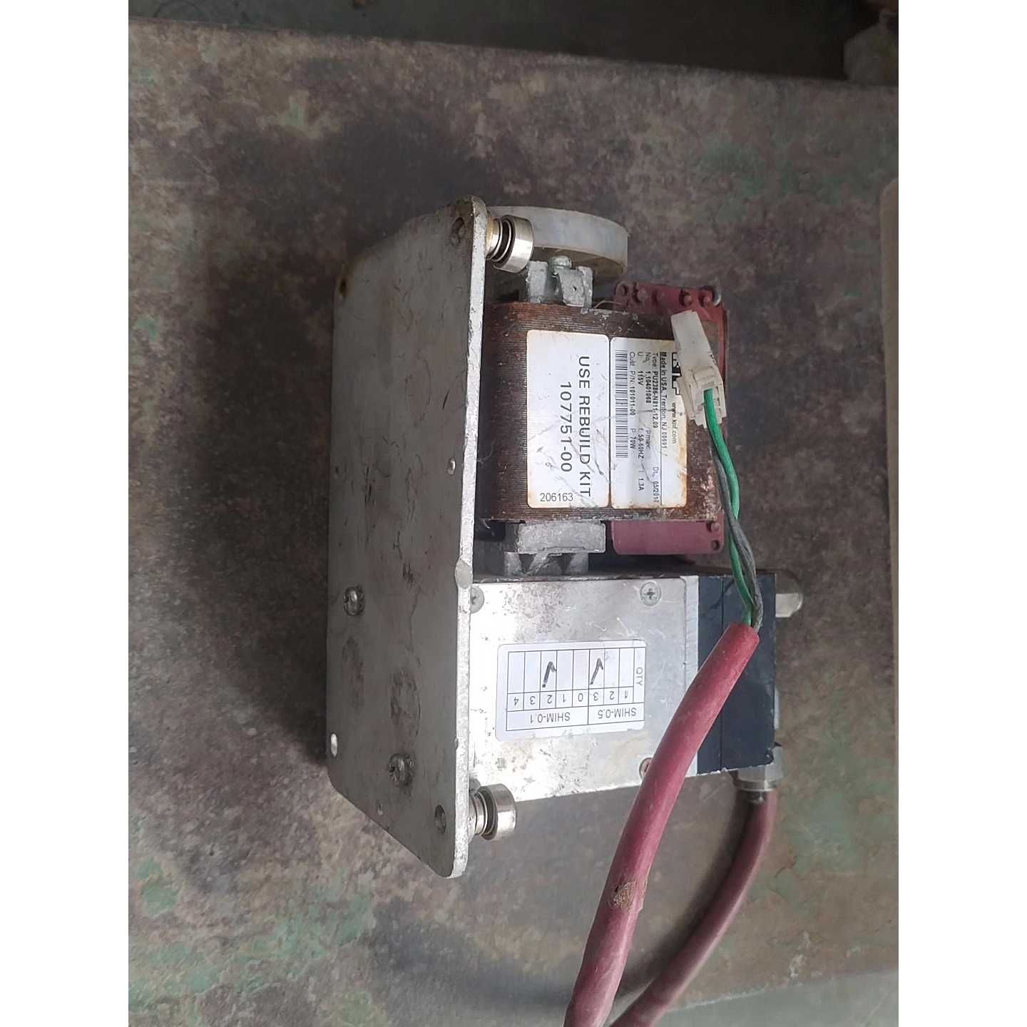 议价热电赛默飞采样泵107751-00，拆机件，成色还可以，功能