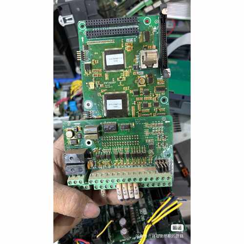 麦格米特变频器主板D14T303GU1和端子板D14T303