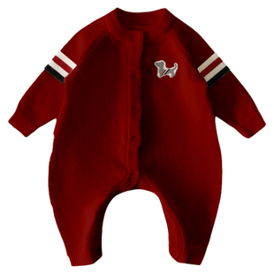 满月宝宝衣服冬季婴儿连体衣2025新款小月龄抱抱服喜庆新年爬爬服