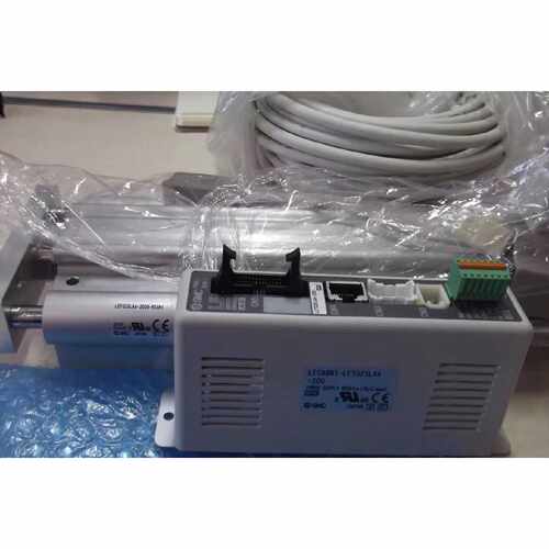 议价实拍SMC全新电缸LEYG25LAA200BR56N1维修