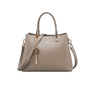 意尔康手提包新款女包大容量百搭中年女士妈妈包高级质感斜挎包包